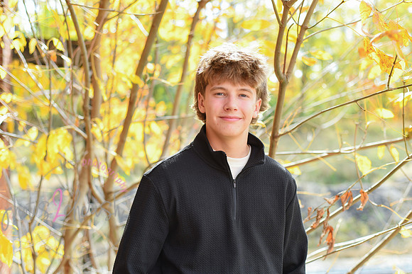2025 MHS Senior [Cameron] 180