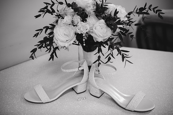 Kellie & Jim [getting ready] 039