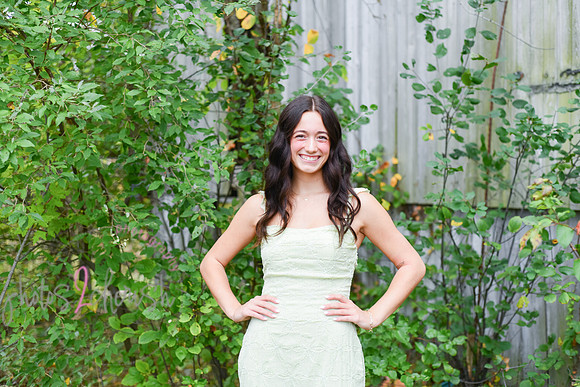 Kate MHS Class of 2025 [peek] 005