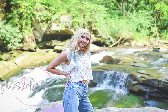 Gwen [MHS Senior] 013