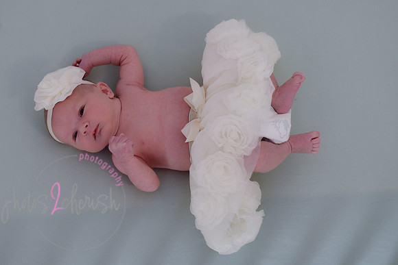 Amelia [newborn] images 131