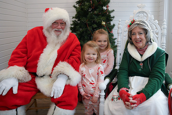 Marleigh Girls Santa 02