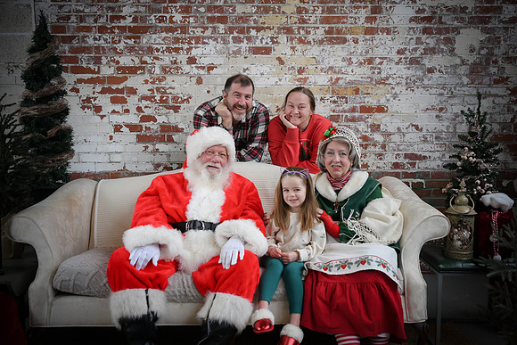 2024 Santa [Tracey] 32
