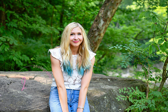 Gwen [MHS Senior] 150
