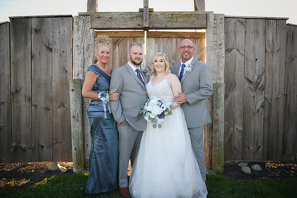 Piper & Eddie [Bride Family] 145