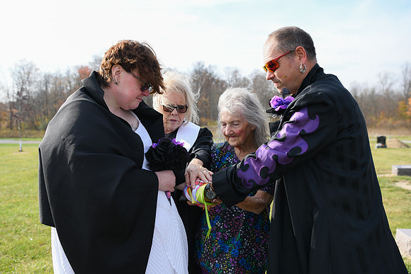 Billie & Dale Vow Renewal 055