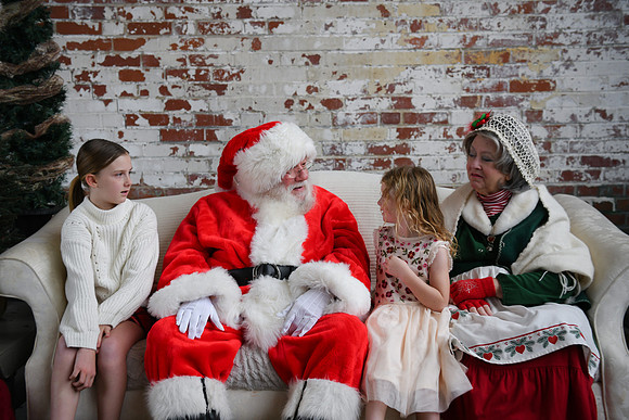 2024 Santa [Stefanik] 02