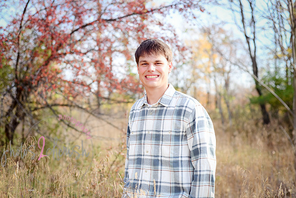 Caden [MHS Class of 2025] peek 16