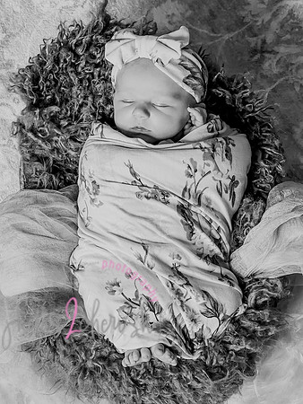 Amelia [newborn] images 122