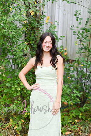Kate MHS Class of 2025 [peek] 003