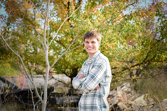 Caden [MHS Class of 2025] peek 19