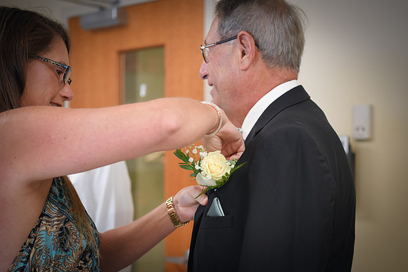 Kellie & Jim [getting ready] 130