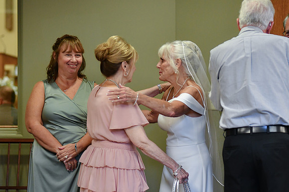 Kellie & Jim [receiving line] 091