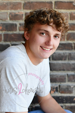 Peek at Gavin [MHS Class of 2025] 57 edited