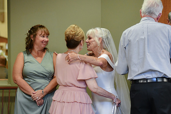 Kellie & Jim [receiving line] 092