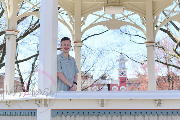 Zachary [MHS Class of 2025] square 25