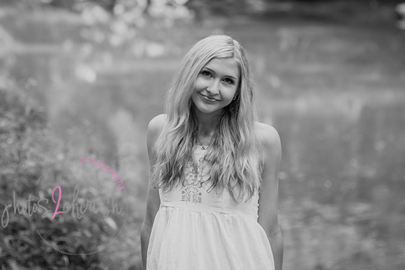 Gwen [MHS Senior] 180