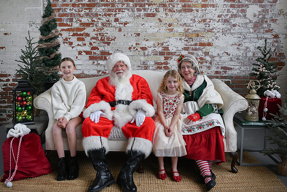 2024 Santa [Stefanik] 18