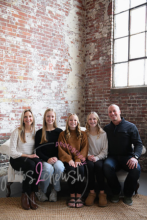 Magazine Cover Family [2025 January] 05