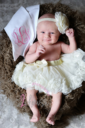 Amelia [newborn] images 084