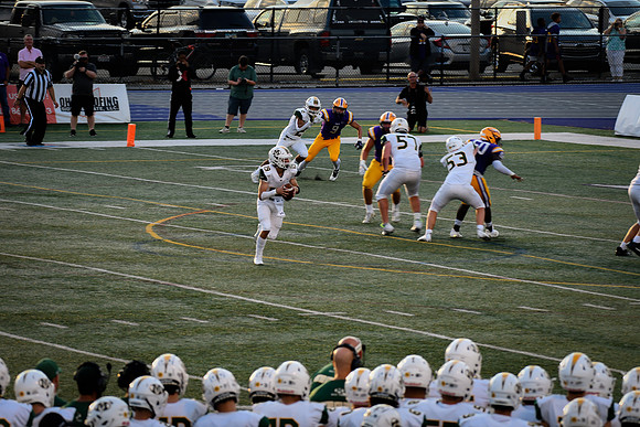 2022 game 2 [avon] 097