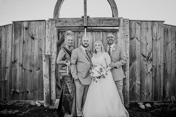 Piper & Eddie [Bride Family] 198