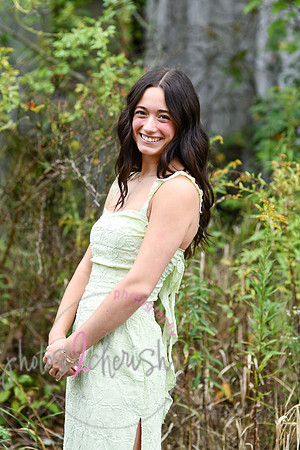 Kate MHS Class of 2025 [peek] 053