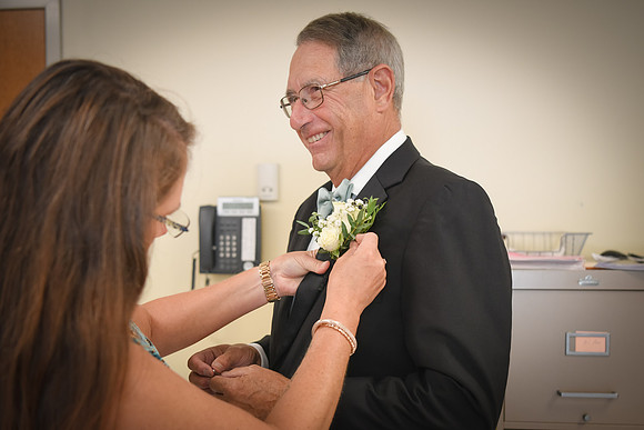 Kellie & Jim [getting ready] 126