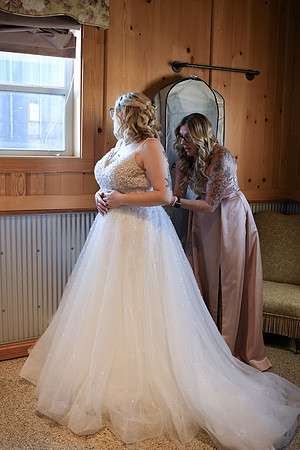 Piper & Eddie WD [getting ready] 54