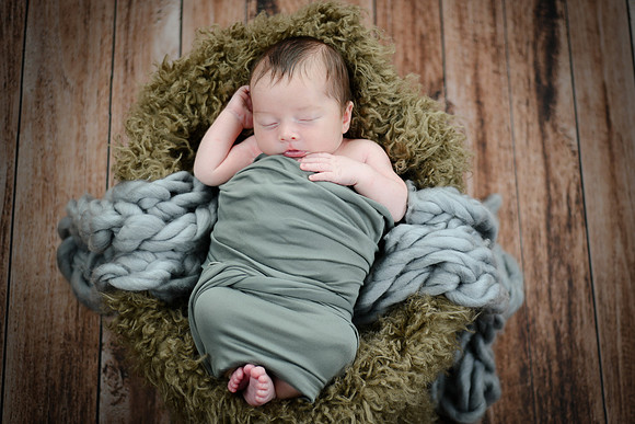 Anthony [newborn] 088