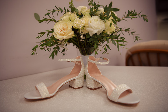 Kellie & Jim [getting ready] 051