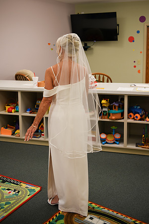 Kellie & Jim [getting ready] 111