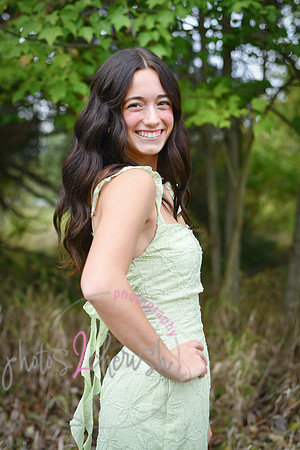 Kate MHS Class of 2025 [peek] 017