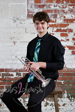Jacob [MHS class of 2024] 018