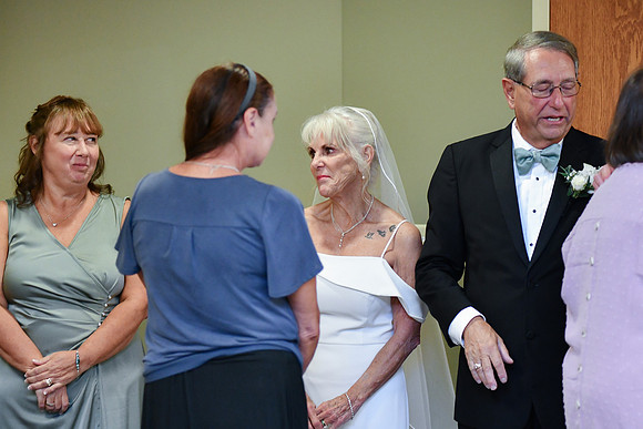Kellie & Jim [receiving line] 051