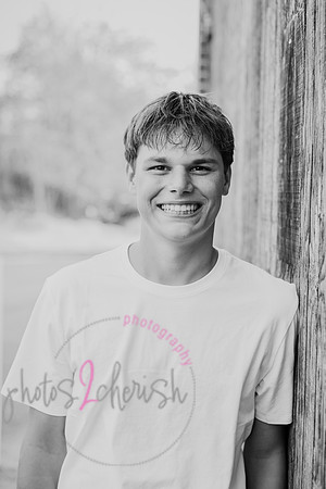 Caden [MHS Class of 2025] peek 44