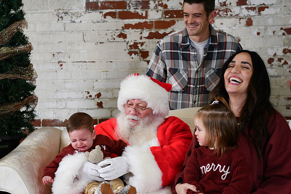2024 Santa [McCuan] 09