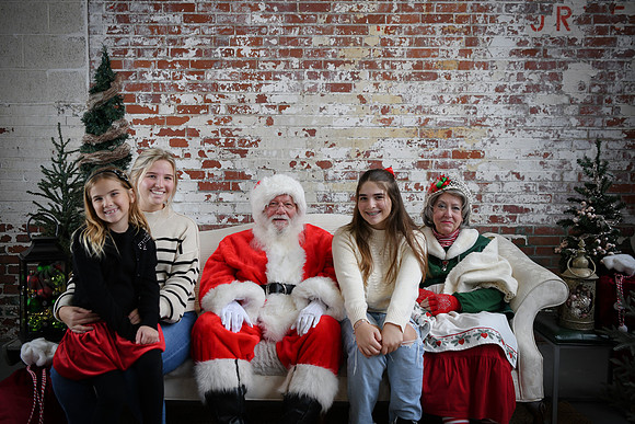 2024 Santa [Derringer] 34