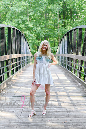 Gwen [MHS Senior] 201