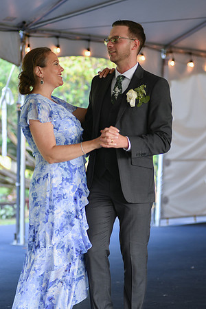 Carter & Marlah Reception [Mother Son Dance] 039