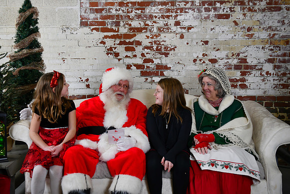 2024 Santa [Knotts] 30
