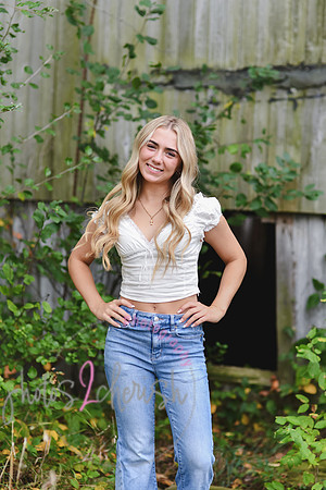 Meghan [class of 2025] peek 01