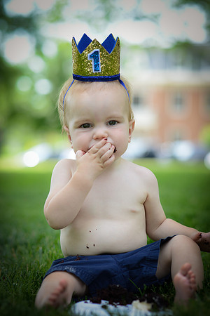 ashton [turns one] peek 32