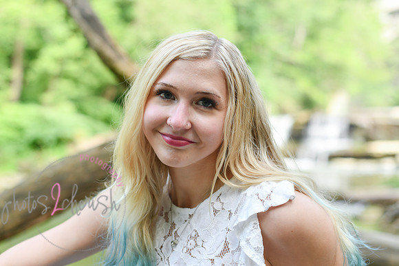 Gwen [MHS Senior] 144