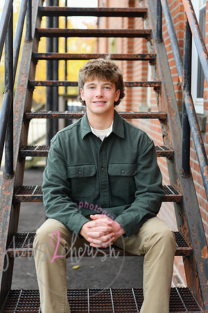 2025 MHS Senior [Cameron] 050