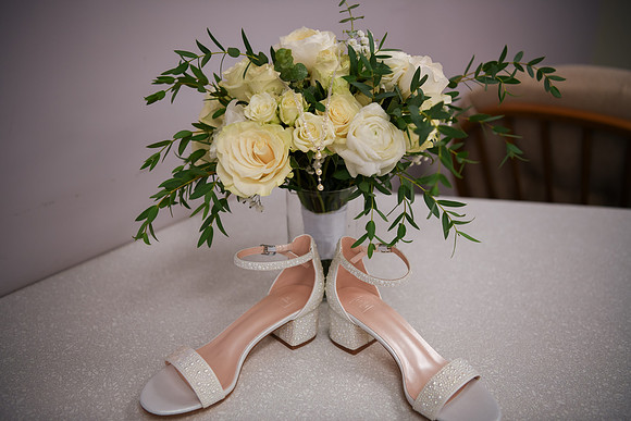 Kellie & Jim [getting ready] 049