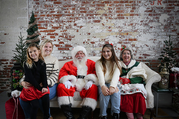 2024 Santa [Derringer] 32