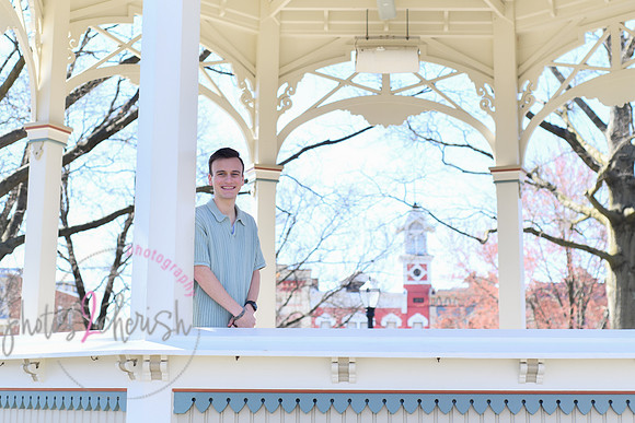 Zachary [MHS Class of 2025] square 23