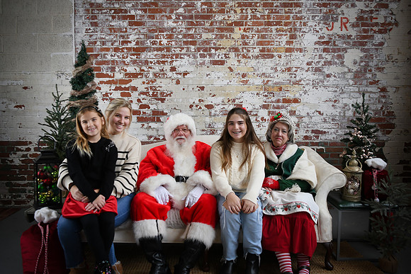 2024 Santa [Derringer] 11