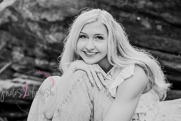 Gwen [MHS Senior] 039